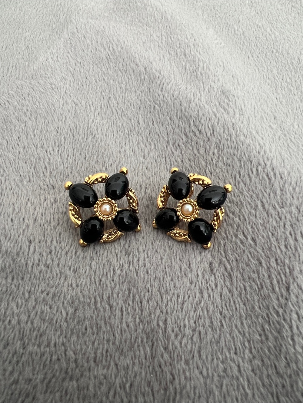 Elegant Gold & Black Floral Stud Earrings with Center Pearl Vintage